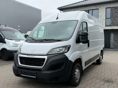 Gebraucht Peugeot Boxer Premium 165 PS (121 kW) 2021 Weiß Van