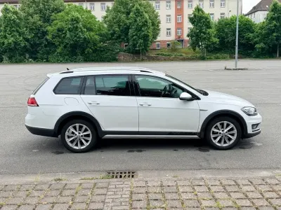 Gebraucht VW Golf Alltrack 184 PS (135 kW) 2018 Weiß Kombi