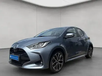 Gebraucht Toyota Yaris Hybrid 116 PS (85 kW) 2026 Grau Limousine