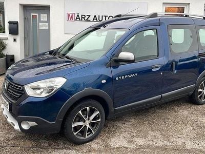 Gebraucht Dacia Dokker Celebration 116 PS (85 kW) 2017 Van / Kleinbus