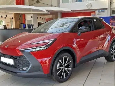 Neu Toyota C-HR 223 PS (164 kW) 2026 Schwarz SUV