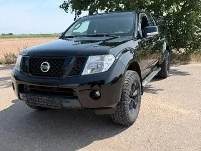 Gebraucht Nissan Navara 190 PS (139 kW) 2012 Schwarz Pickup
