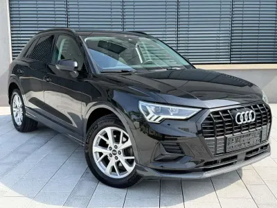 Gebraucht Audi Q3 Sport 150 PS (110 kW) 2022 Mythosschwarz SUV