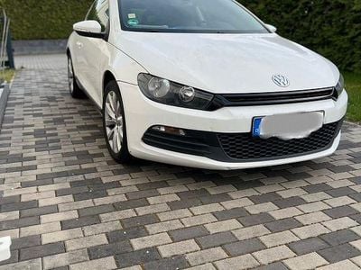 Gebraucht VW Scirocco 160 PS (117 kW) 2009 Weiß Coupé