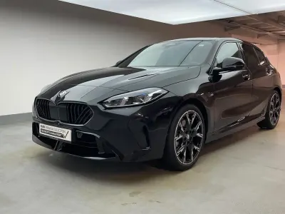 Usata BMW 123 Efficient Dynamics 204 CV (150 kW) 2025 Nero Utilitaria