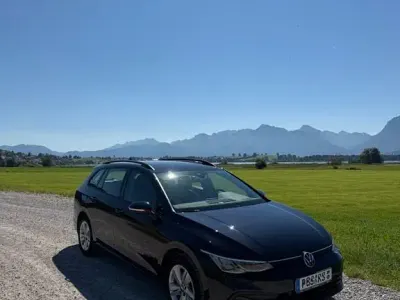 Gebraucht VW Golf VIII Life 110 PS (80 kW) 2021 Schwarz Kombi