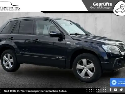 Gebraucht Suzuki Grand Vitara 129 PS (94 kW) 2012 Schwarz metallic SUV