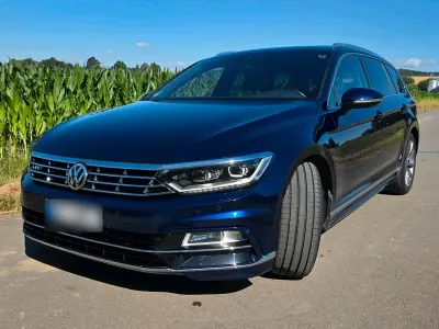 Gebraucht VW Passat R-line 190 PS (139 kW) 2019 Blau Kombi
