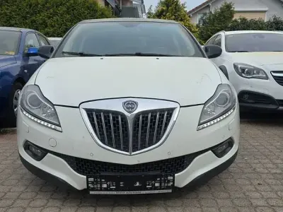 Second-hand Lancia Delta 190 CP (139 kW) 2010 Alb Hatchback