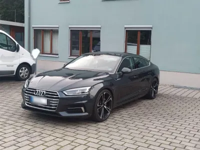 Gebraucht Audi A5 Sportback Sport 190 PS (139 kW) 2017 Grau Kleinwagen