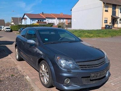 Opel Astra GTC