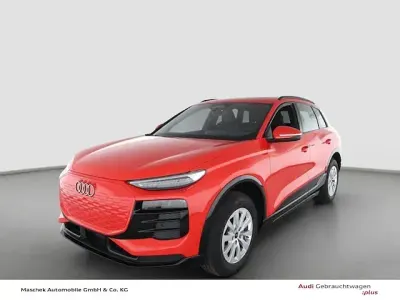 Gebraucht Audi Q6 e-tron Comfort 185 kW (252 PS) 2025 Soneirarot metallic SUV