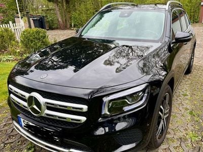 Mercedes GLB200