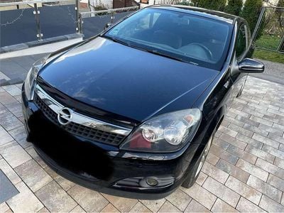 Gebraucht Opel Astra GTC Edition 140 PS (102 kW) 2009 Schwarz Coupé