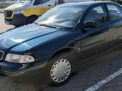 Gebraucht Audi A4 101 PS (74 kW) 1995 Grün Limousine