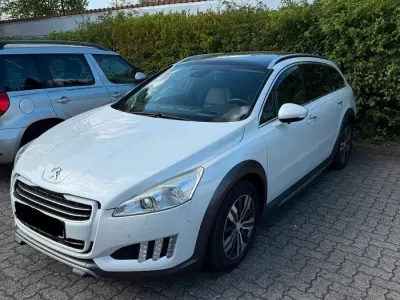 Gebraucht Peugeot 508 RXH 163 PS (119 kW) 2013 Weiß Kombi