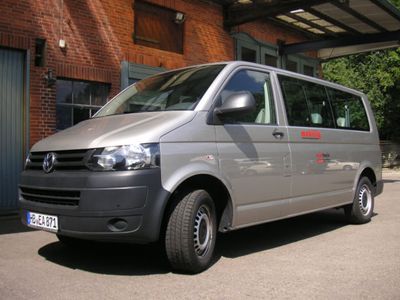 gebraucht VW T5 Kombi lang 9-Sitzer AHK Rollstuhlplatz