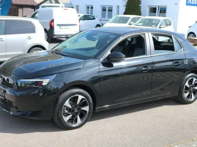 Usata Opel Corsa-e Edition 100 kW (136 CV) 2023 Nero Utilitaria