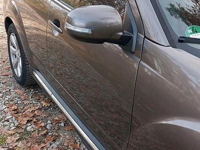 Gebraucht Mitsubishi Outlander 156 PS (114 kW) 2010 Braun SUV