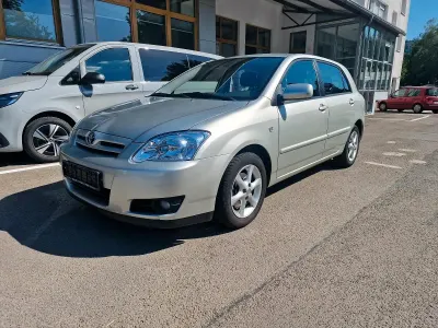 Gebraucht Toyota Corolla 90 PS (66 kW) 2005 Silber Limousine