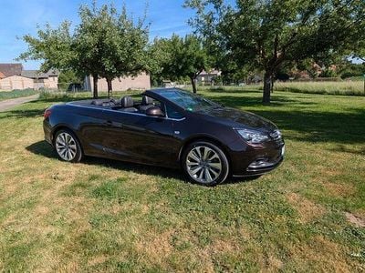 Gebraucht Opel Cascada Innovation 165 PS (121 kW) 2015 Braun Cabrio