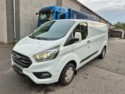 Gebraucht Ford Transit Custom 131 PS (96 kW) 2022 Weiß Van / Kleinbus