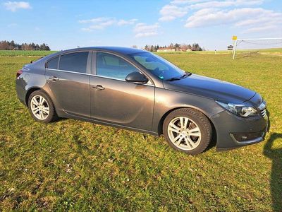 Gebraucht Opel Insignia 163 PS (119 kW) 2015 Grau Limousine