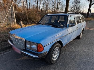 Gebraucht Mercedes 300 85 PS (62 kW) 1986 Blau Kombi