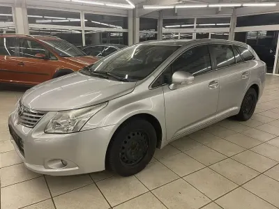 Gebraucht Toyota Avensis Edition 126 PS (92 kW) 2011 Silber Kombi