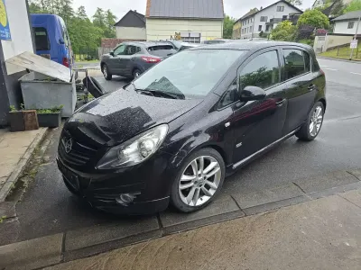 Gebraucht Opel Corsa Edition 87 PS (63 kW) 2010 Schwarz Kleinwagen