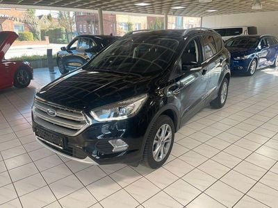 Gebraucht Ford Kuga Titanium 150 PS (110 kW) 2020 Schwarz SUV