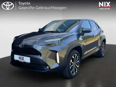 Gebraucht Toyota Yaris Cross Team 116 PS (85 kW) 2023 Grau SUV
