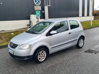 Gebraucht VW Fox 54 PS (39 kW) 2008 Silber Kleinwagen
