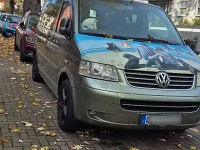 Gebraucht VW Multivan 174 PS (127 kW) 2005 Grün Van / Kleinbus
