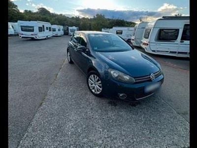 Usata VW Golf VI 105 CV (77 kW) 2011 Andere farben Utilitaria