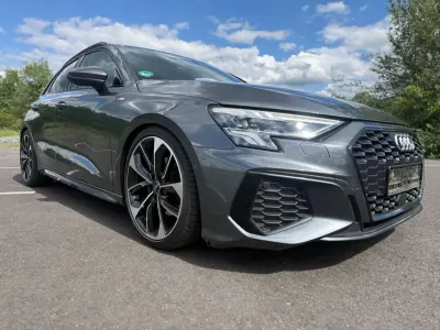 Gebraucht Audi A3 S-Line 150 PS (110 kW) 2022 Daytonagrau perleffekt Limousine