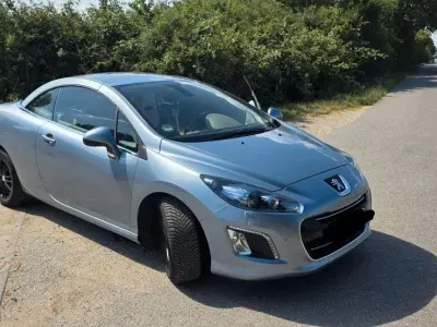 Gebraucht Peugeot 308 CC Allure 163 PS (119 kW) 2012 Blau Cabrio