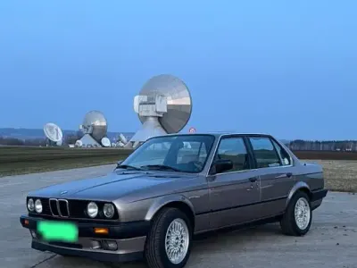 Gebraucht BMW 325 170 PS (125 kW) 1990 Beige Limousine