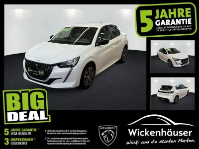 Gebraucht Peugeot 208 Active 101 PS (74 kW) 2023 Weiß Kleinwagen
