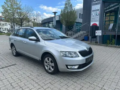 Gebraucht Skoda Octavia Ambition 110 PS (80 kW) 2016 Silber Kombi