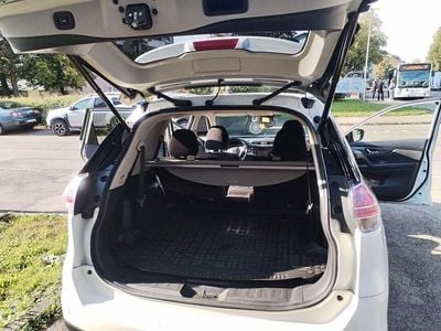 Weiß Gebraucht 2016 Nissan X-Trail Acenta SUV | 14.900 € (Fairer Preis)