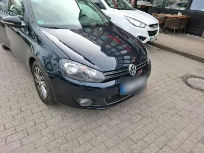 Usata VW Golf VI 90 CV (66 kW) 2011 Blu Utilitaria
