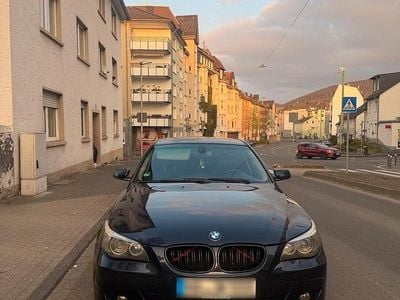 Second-hand BMW 525 177 CP (130 kW) 2006 Albastru Berlinǎ