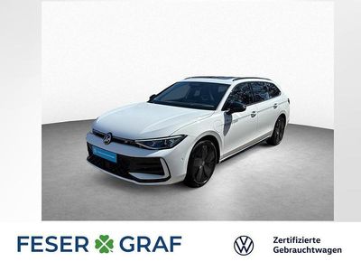 Pure white Gebraucht 2025 VW Passat R-line Kombi | 48.490 € (Etwas zu teuer)