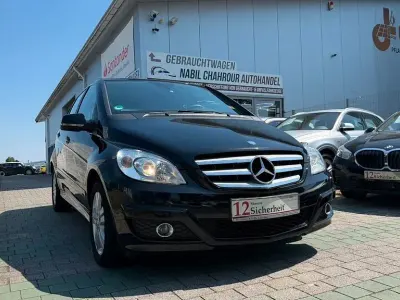 Gebraucht Mercedes B200 136 PS (100 kW) 2009 Schwarz Van / Kleinbus