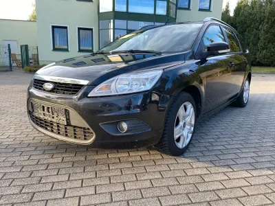 Gebraucht Ford Focus 100 PS (73 kW) 2009 Schwarz Kombi
