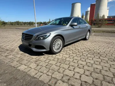 Second-hand Mercedes C180 156 CP (114 kW) 2015 Argintiu Berlinǎ