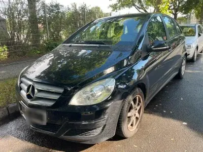 Gebraucht Mercedes B170 116 PS (85 kW) 2008 Schwarz Van / Kleinbus
