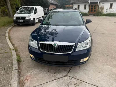 Używany Skoda Octavia 105 KM (77 kW) 2012 Niebieski Kombi