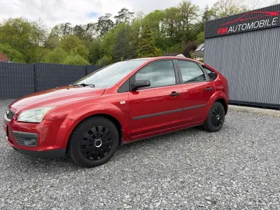 Used Ford Focus Trend 101 HP (74 kW) 2006 Red Sedan